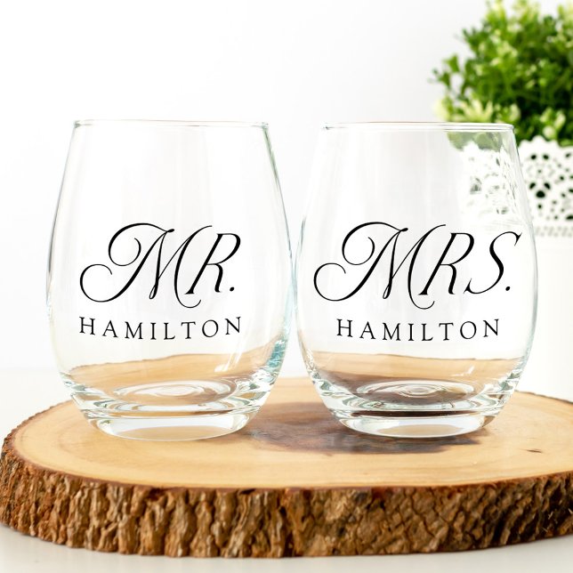 Moderne Elegante Mr. und Mrs. Wedding Newlyweds Weinglas Ohne Stiel (Von Creator hochgeladen)