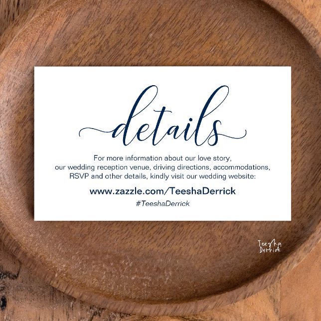 Moderne elegante Navy-Blue-Script-Hochzeitswebsite Begleitkarte (Modern Elegant Gold Cream Script Wedding Website Enclosure Card in navy Blue)