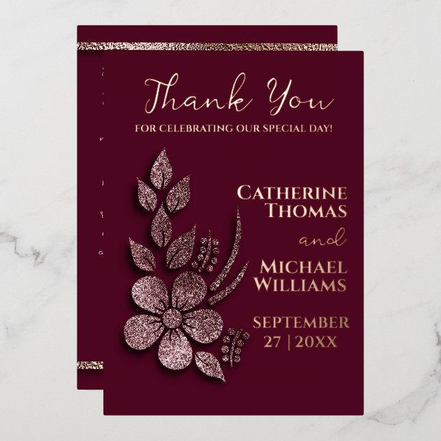 Moderne Elegante Rose Gold Glitzer Blumen & Burgun Folieneinladung (Vorderseite/Rückseite)