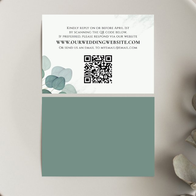 Moderne Elegante Rustikale Eukalyptus Grüne UAWG RSVP Karte (Eucalyptus leaves QR code custom RSVP card)