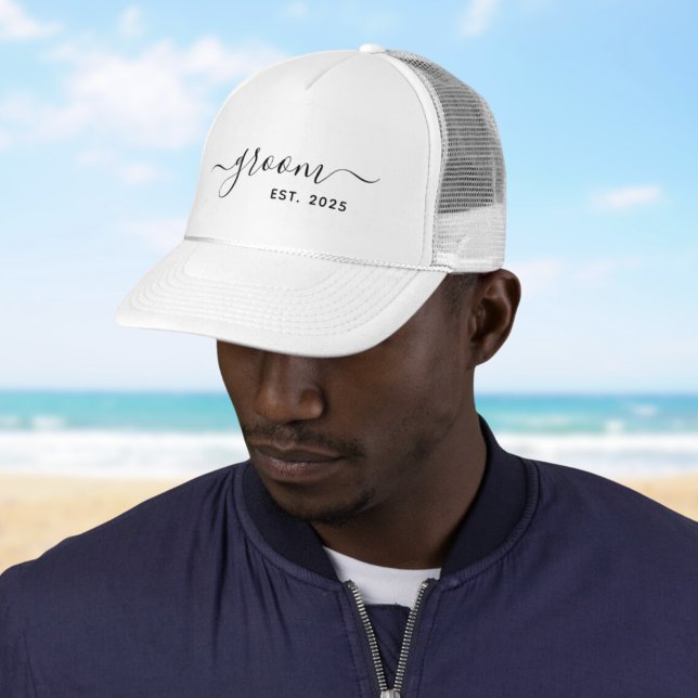 moderne, elegante Schrift Groom Truckerkappe (Simple modern minimalist elegant script Groom Trucker Hat
)