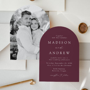 Moderne elegante Schrift lila Foto-Bogen-Hochzeit Einladung