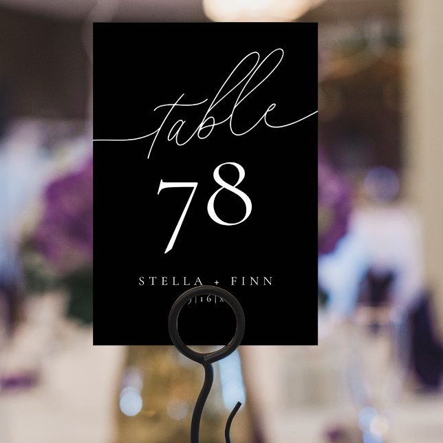 Moderne, elegante Script Black Wedding Tischnummer (Modern Elegant Script Black Wedding Table Number)