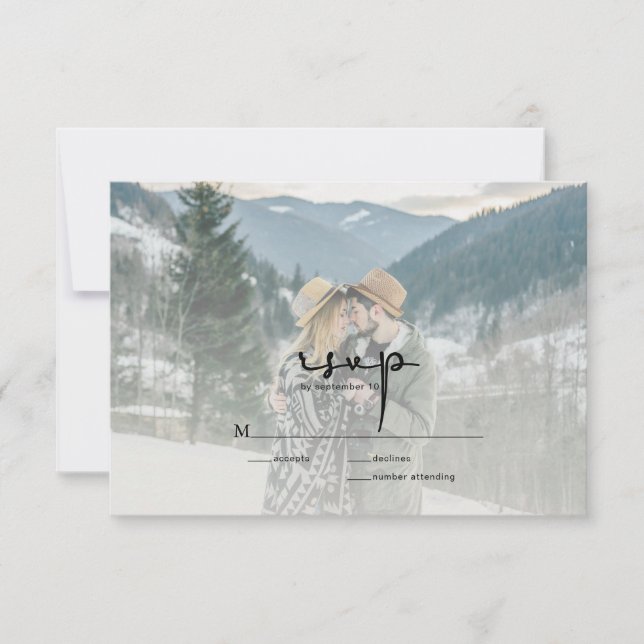 Moderne elegante Script-Foto-Hochzeitskarte RSVP (Vorderseite)