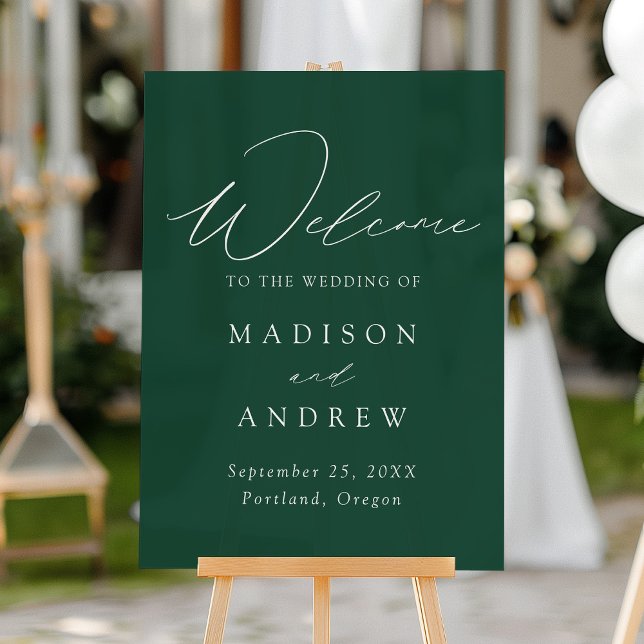 Moderne, elegante Script Green Wedding Willkommen Acrylschild (Von Creator hochgeladen)