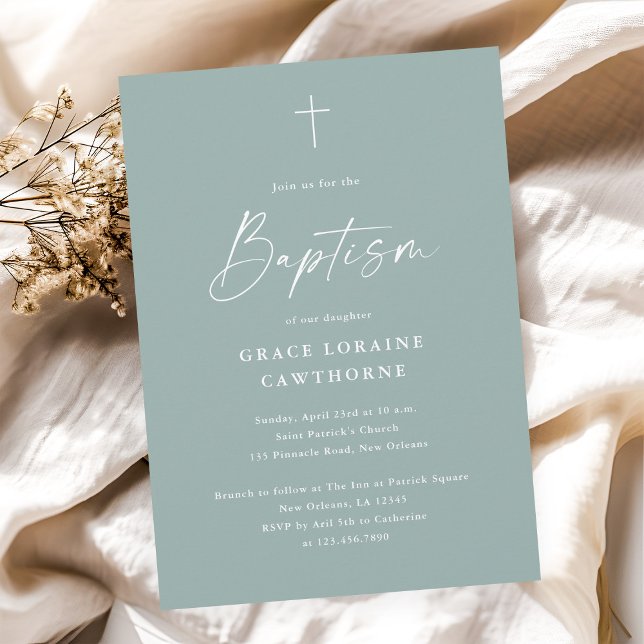 Moderne elegante Script Sage Green Taufe Einladung (Modern elegant script sage green gender neutral baptism invitation.)
