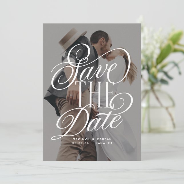 Moderne elegante Skript-Foto-Hochzeit Save The Date (Stehend Vorderseite)