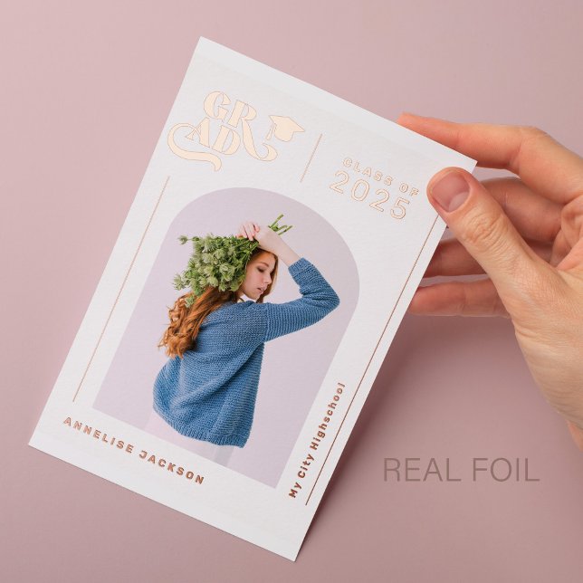 Moderne, elegante Typografie Foto Jahr Graduierte Folieneinladung (Von Creator hochgeladen)