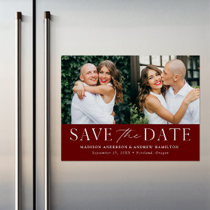 Moderne Eleganz Burgunder Zwei Fotos Save the Date Magneteinladung