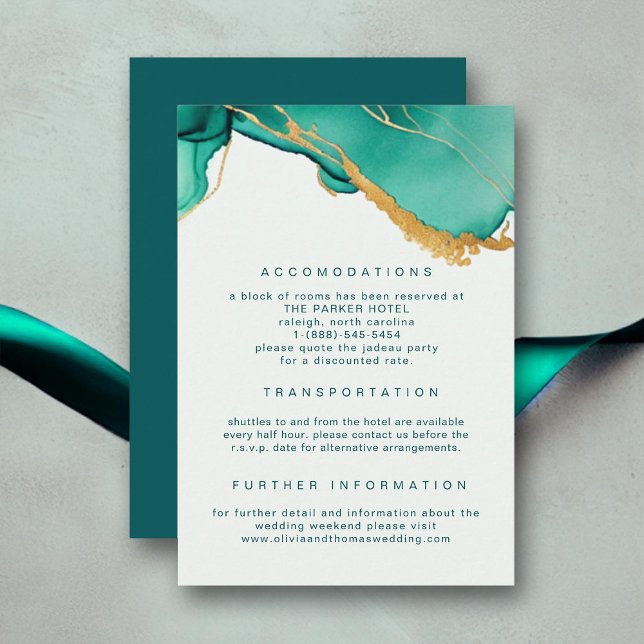 Moderne Emerald Gold Summer Beach Hochzeitdetails Begleitkarte (emerald green gold modern wedding details card elegant romantic beach)