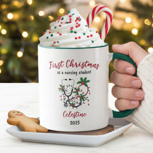 Moderne erste Weihnachten als Krankenpflegeschüler Tasse