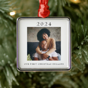 Moderne Erstes Weihnachten Verlobt Foto Ornament Aus Metall