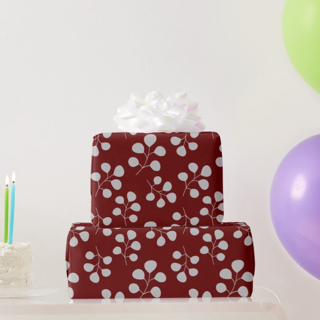 Moderne Eukalyptus-Blätter Grau und Wein Geschenkpapier (Partygeschenke)