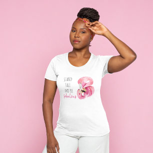 Moderne exotische Flamingos stehen hoch und seien  T-Shirt