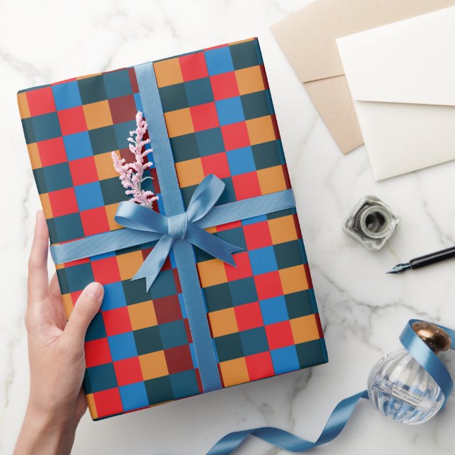 Moderne Farb-Schachbrettmuster Geschenkpapier (Schenken)