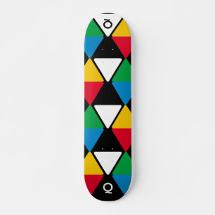 Moderne Farbige Dreiecke Monogramm Skateboard