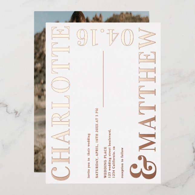 Moderne fette Namen Weißes Foto Hochzeit Rose Gold Folieneinladung (Vorderseite/Rückseite)