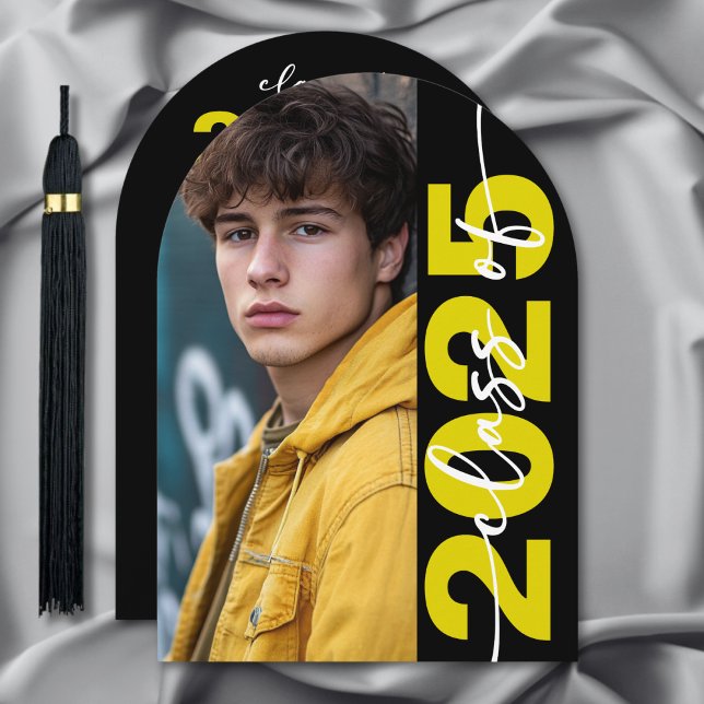 Moderne fette Typografie Arch Grad Ankündigung (Von Creator hochgeladen)