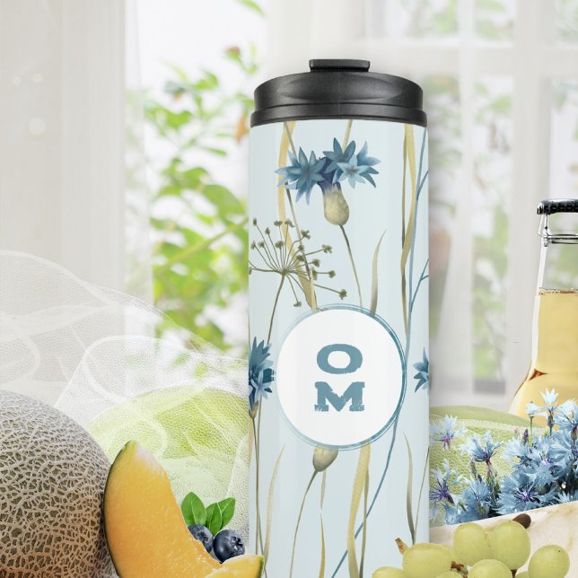 Moderne florale Monogram Soft Blue Cornflores Thermosbecher (Soft Blue Cornflower Chic Thermal Tumbler ©Susanne Sachers - Sunny Mind 🌞)