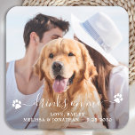 Moderne Foto Drinks auf mir Hund Lover Pet Hochzei Rechteckiger Pappuntersetzer<br><div class="desc">Trink auf mich! Fügen Sie Ihre Hochzeit mit diesen niedlichen, maßgeschneiderten Foto Hochzeitsfeiern die Touch hinzu. Ideal für Ihre Hochzeit nach dem Party und Empfang und als Gastgeschenke Hochzeit für Ihre Gäste. Passen Sie diese Foto Hund Hochzeit Untersetzer mit Ihrem Lieblings-Hochzeitsfest, Hund der Ehre Foto, oder Ihr frisch verheiratetes Foto...</div>