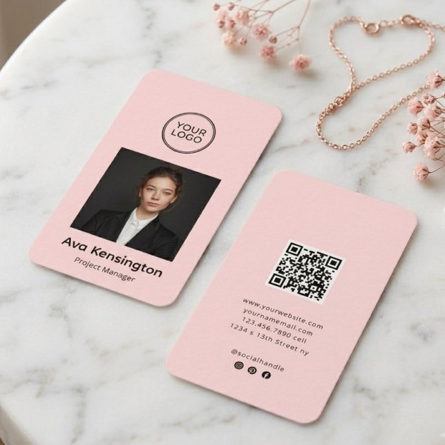 Moderne Foto-QR-Code-Mitarbeiter-ID-Karte | Benutz Visitenkarte (Von Creator hochgeladen)