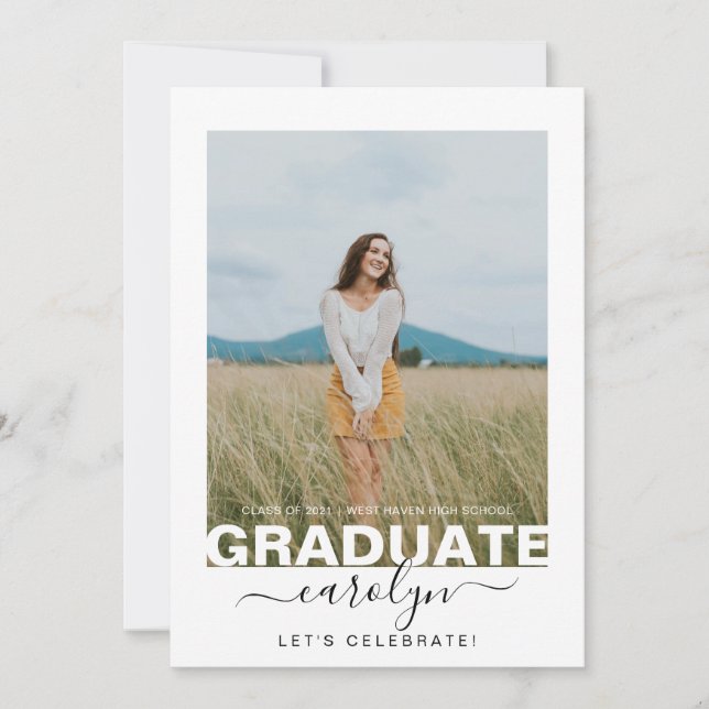 Moderne Foto White Calligraphy Graduation Party Einladung (Vorderseite)