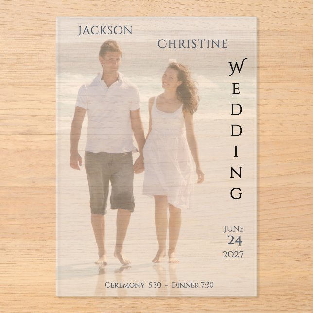 Moderne Fotohochzeit Minimal Typografisch  Acryleinladungen (Vorderseite)