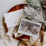 Moderne, frisch verheiratete und Verheiratete Feri Feiertagskarte<br><div class="desc">Diese Urlaubskarte verfügt über einen wunderschönen Kalligraphie-Schriftart gepaart mit einem einfachen serifenlosen Schriftart. Diese wunderschöne,  moderne Weihnachtskarte erlaubt drei separate Sektionen,  um Ihre eigenen,  perfekten Bilder auf den Schriftart hochzuladen. Es besteht auch die Möglichkeit,  auf der Kartenrückseite ein zusätzliches Single-Foto hinzuzufügen.</div>