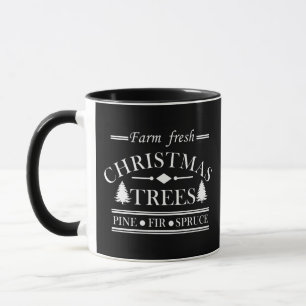 Moderne frische Weihnachtskiefern vom Bauernhof Tasse