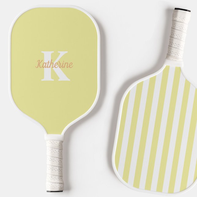 Moderne, fruchtige, gelbe Mit Monogramm Feminine Pickleball Schläger (Von Creator hochgeladen)