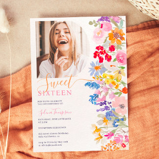 Moderne Garten Wildblumen Drehbuch Sweet 16 Einladung