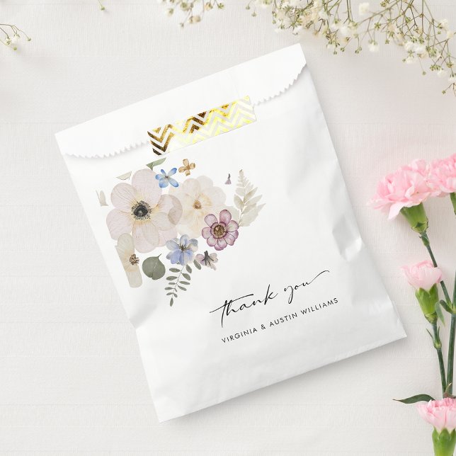 Moderne Gefälligkeitsflaggen Geschenktütchen (Modern Floral Favor Bags by Painted Paperie
)