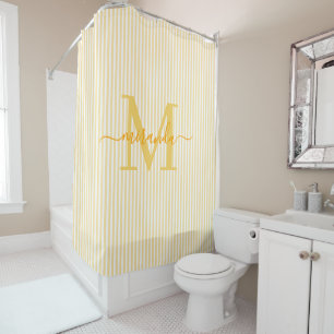 Moderne gelbe und weiße Streifen mit Monogramm-Nam Duschvorhang