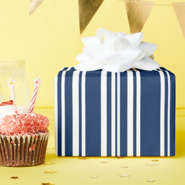 Moderne gemischte Farbtöne und weiße Streifen Geschenkpapier (Geburtstagsparty)