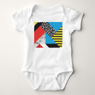 Moderne Geometrie: Abstrakter Nahtloser Stil Baby Strampler