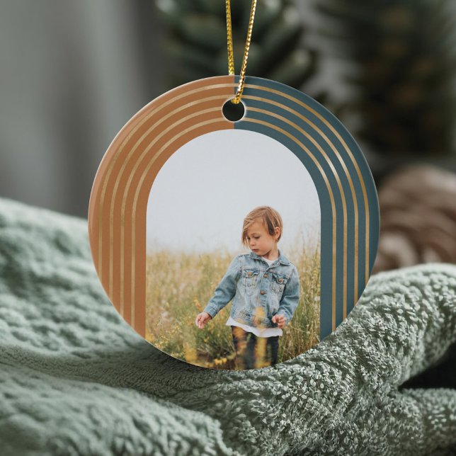 Moderne geometrische, konzentrische Goldene Arche  Keramik Ornament (Modern Geometric Concentric Golden Arches 3 Photo Ceramic Ornament)