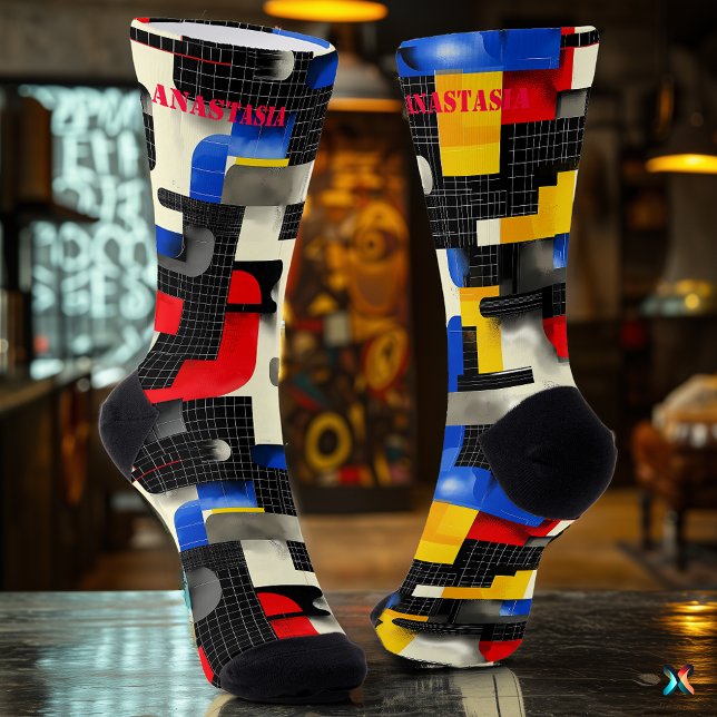 Moderne geometrische Socken mit fetten Farbblöcken (Von Creator hochgeladen)