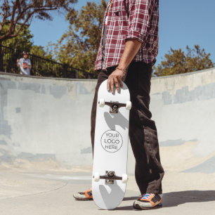 Moderne Geschäftslogo-Branding Skateboard