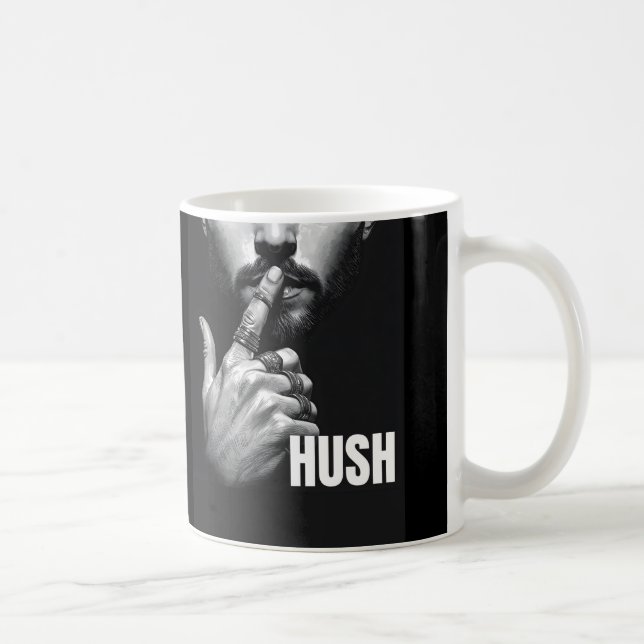 Moderne Geste eines Mannes, der zum Schweigen auff Kaffeetasse (Rechts)