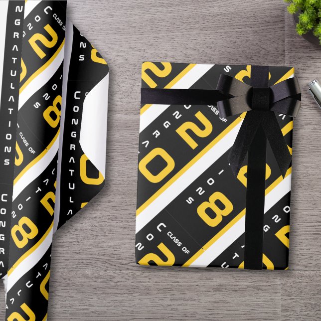 Moderne Gold Black Graduation Party Geschenkpapier (Von Creator hochgeladen)