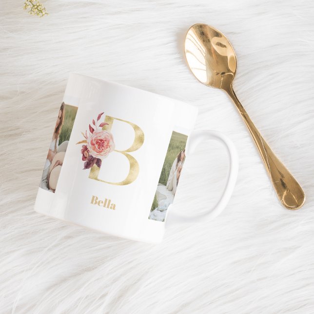 Moderne Gold-Blumen-Initiale B | Zweifoto-Monogram Kaffeetasse (Von Creator hochgeladen)