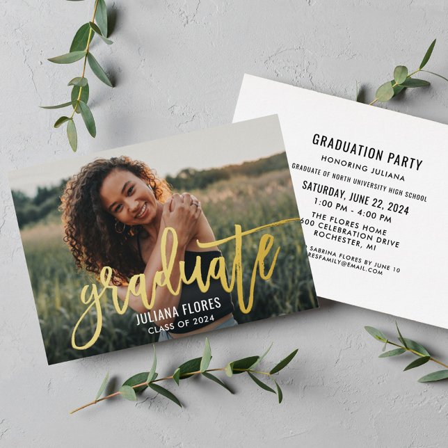 Moderne Gold Brushed Script Foto Graduation Party Folieneinladung (Von Creator hochgeladen)