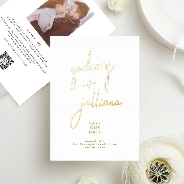 Moderne GOLD NAMES | Foto bearbeitet Save the Date Folieneinladung (Von Creator hochgeladen)