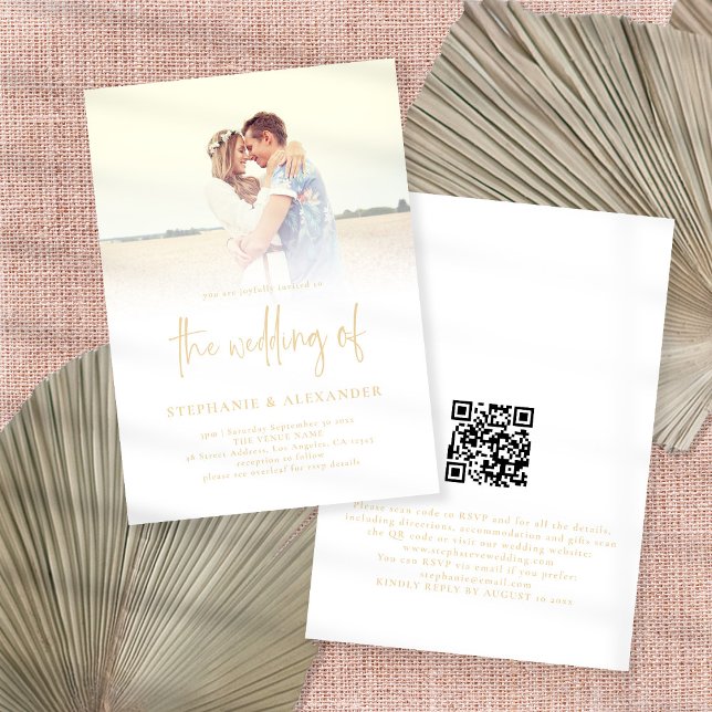 Moderne Gold Script QR Code Foto Overlay-Hochzeit Einladung (Von Creator hochgeladen)