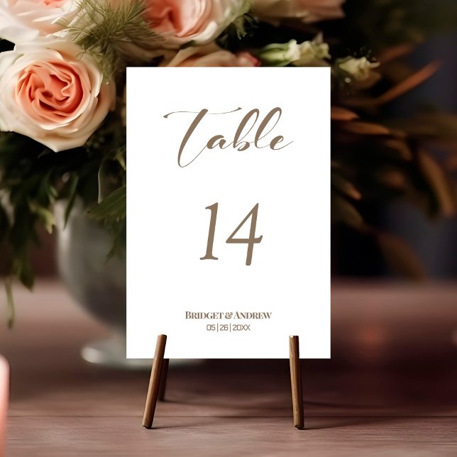 Moderne Gold Text Wedding Tischnummer (Von Creator hochgeladen)