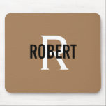 Moderne goldene schwarze Monogramm-Namen von Männe Mousepad<br><div class="desc">Modernes Design mit goldenem Hintergrund, ein modernes schwarzes Monogramm mit weißem Namen. Personalisieren Sie mit Ihrem Namen und Initial.</div>