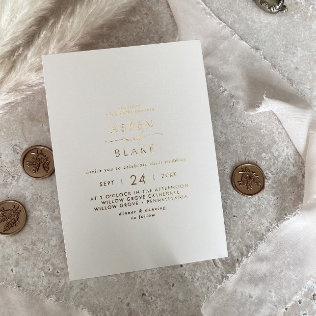 Moderne Goldumlaufskripte | Lässige Hochzeit von E Folieneinladung (Von Creator hochgeladen)