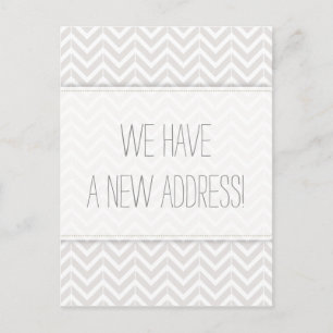 Moderne graue und weiße Zickzack Adressenänderung Ankündigungspostkarte