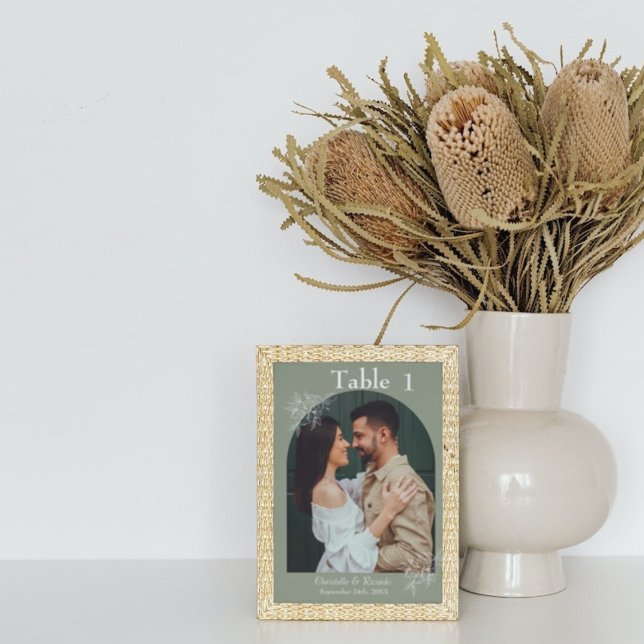 Moderne grüne Salbei Hochzeit Foto Tischnummer (Von Creator hochgeladen)