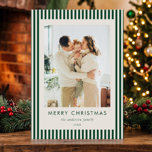 Moderne grüne Streifen Weihnachtsfamilienfoto Feiertagskarte